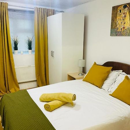 Cosy Flat Close To East Finchley Station London Bagian luar foto