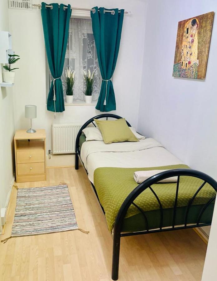 Cosy Flat Close To East Finchley Station London Bagian luar foto
